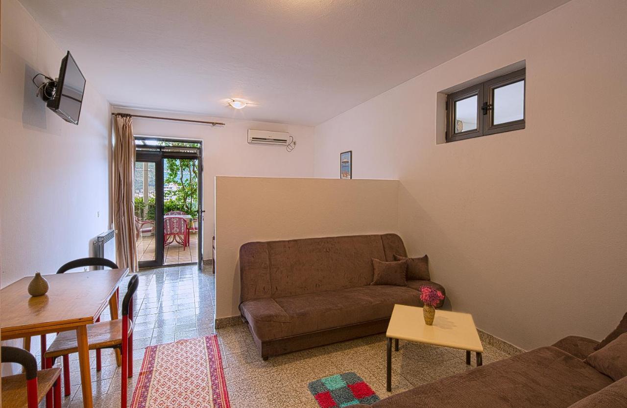 Madra Rooms And Apartments Budva Kültér fotó