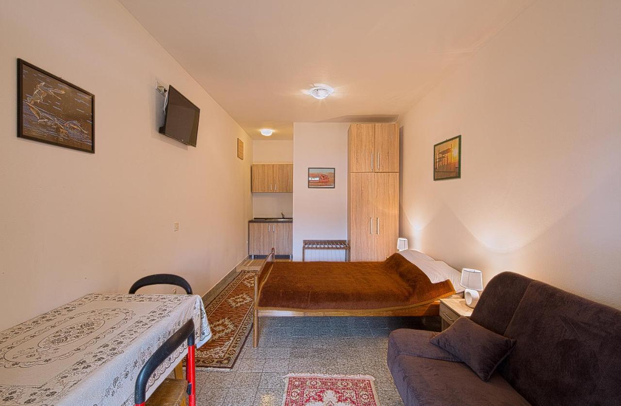 Madra Rooms And Apartments Budva Kültér fotó